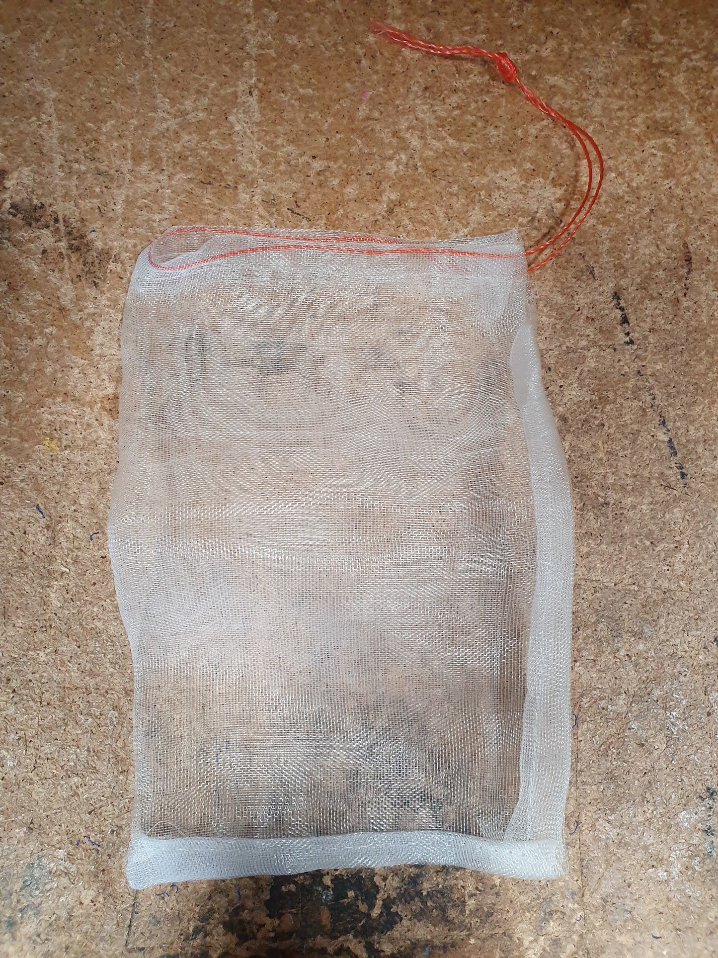 Net Bags for Fruit Tree Pest Protection, 25cm x 15cm (10 Pack)