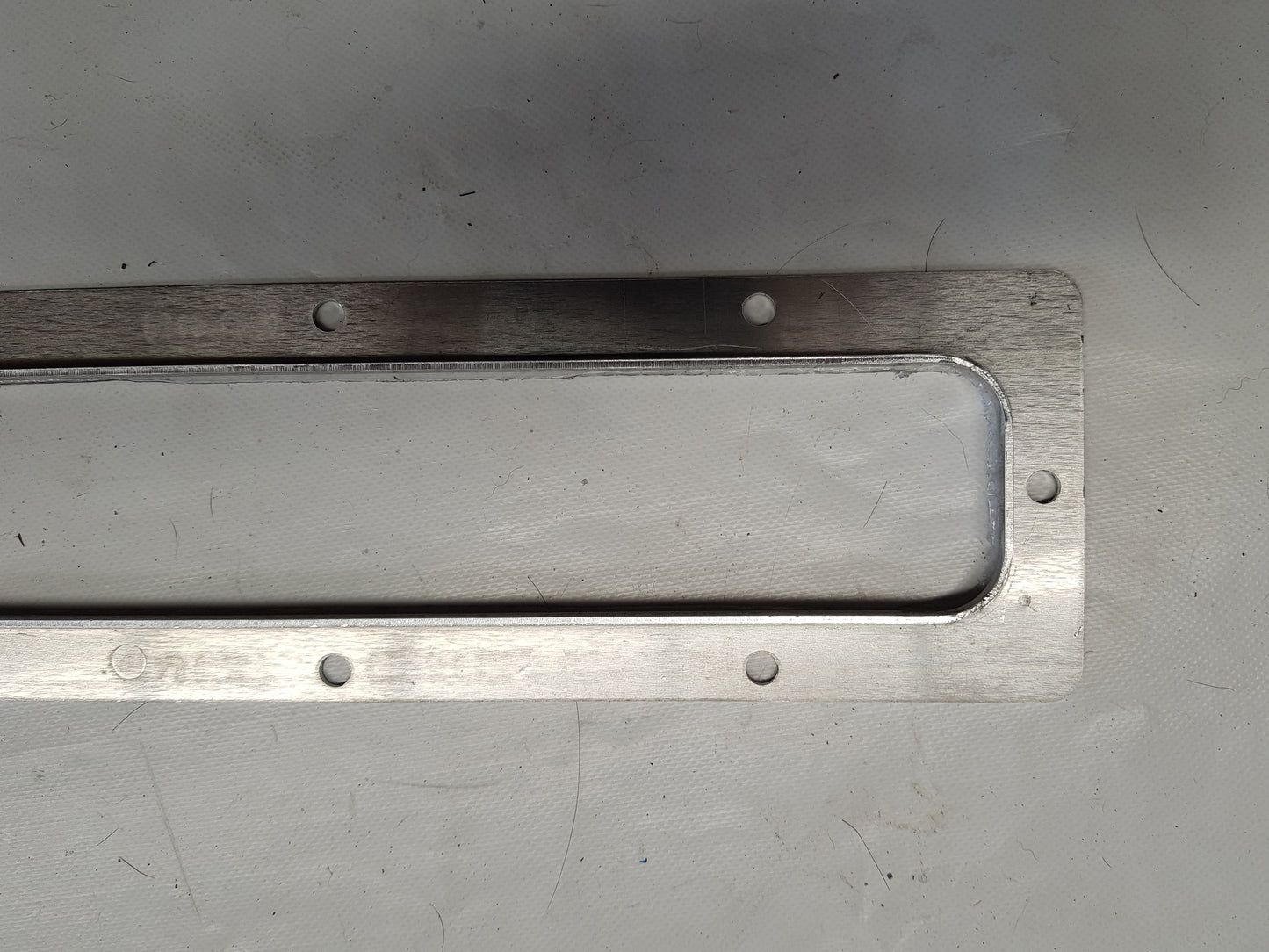 Cray Pot Escape Gaps - Aluminium Material - High Quality - Great Price - Diamond Networks