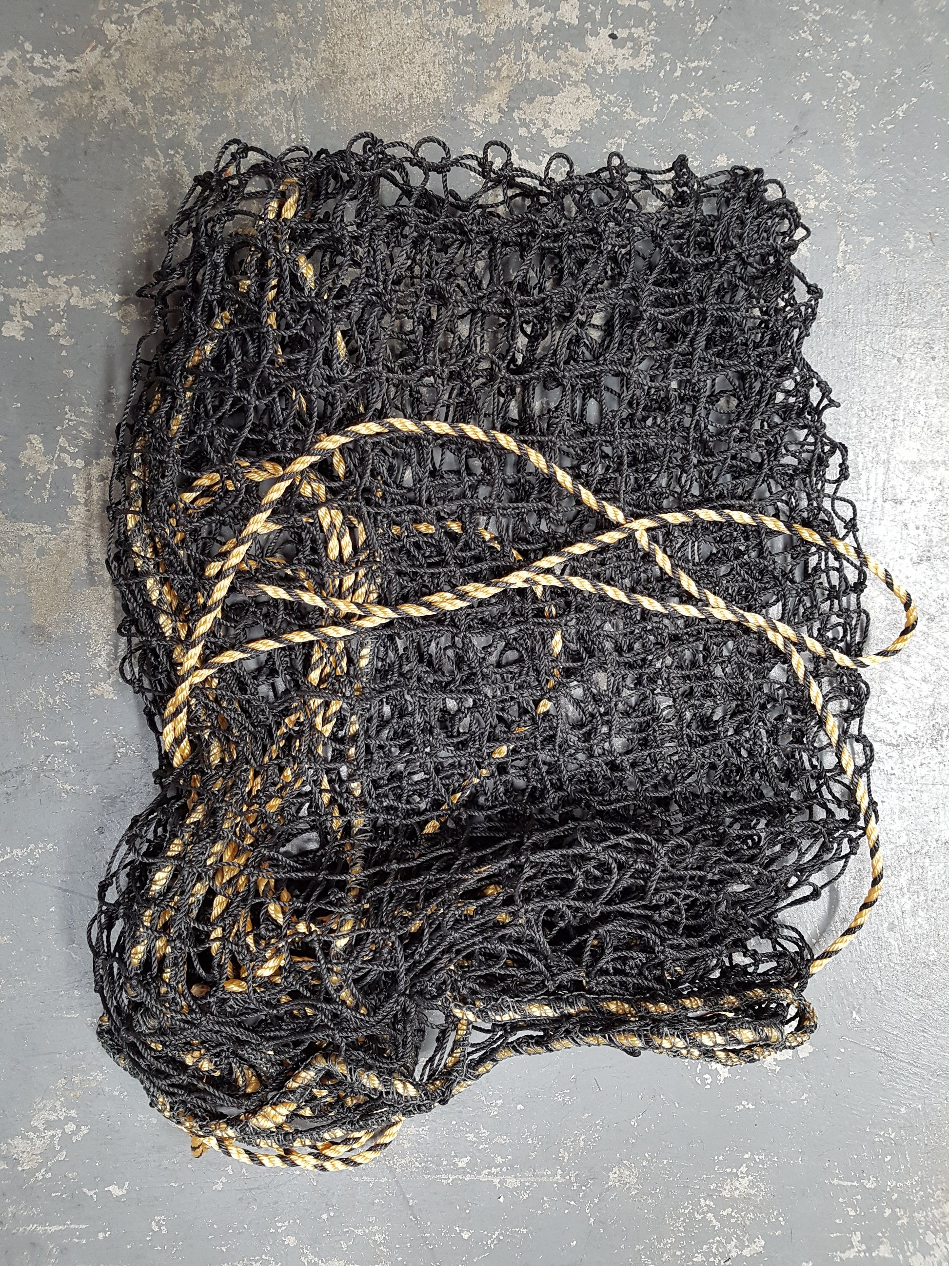 Cargo Net - Ute Net - 2.4m x 1.8m - High Quality Strong Netting - UV Treated - Diamond Networks