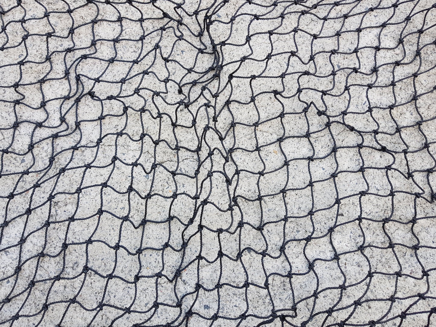 Cargo Net - Ute Net - 2.4m x 1.8m - High Quality Strong Netting - UV Treated - Diamond Networks