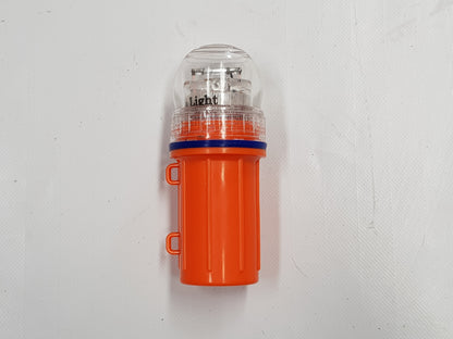 Super Bright Xenon Strobe Light - 20 Day Battery Life - On Dusk off Dawn - 50mtr Waterproof - Diamond Networks