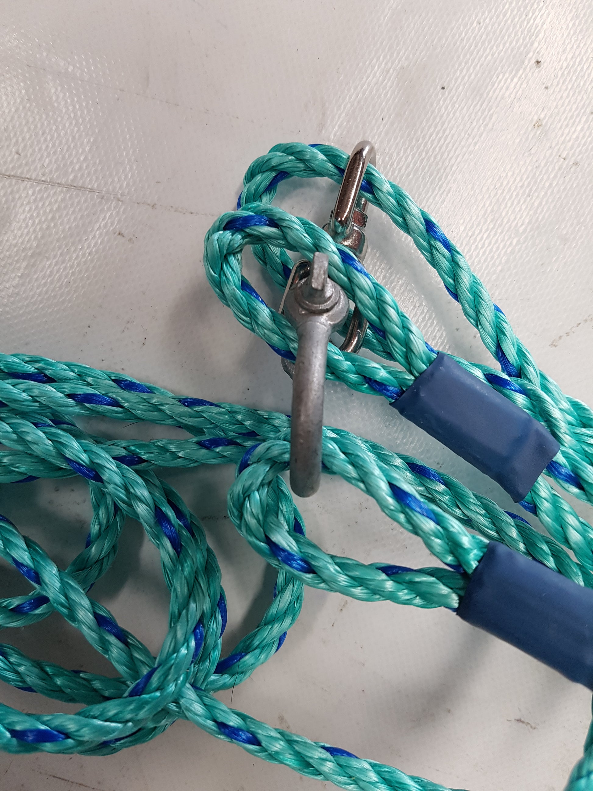 Sea Anchor - High Quality - For Boats up to 5m in Size + Swivel, Bag and Rope - Diamond Networks